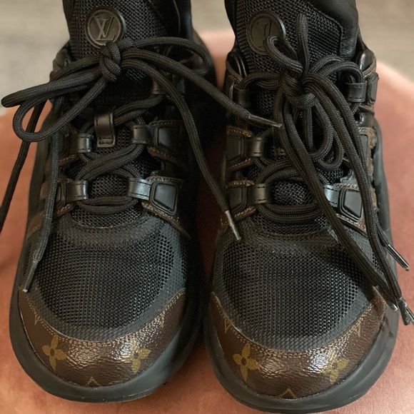 Louis Vuitton Archlight Sneaker - Picture 2 of 6